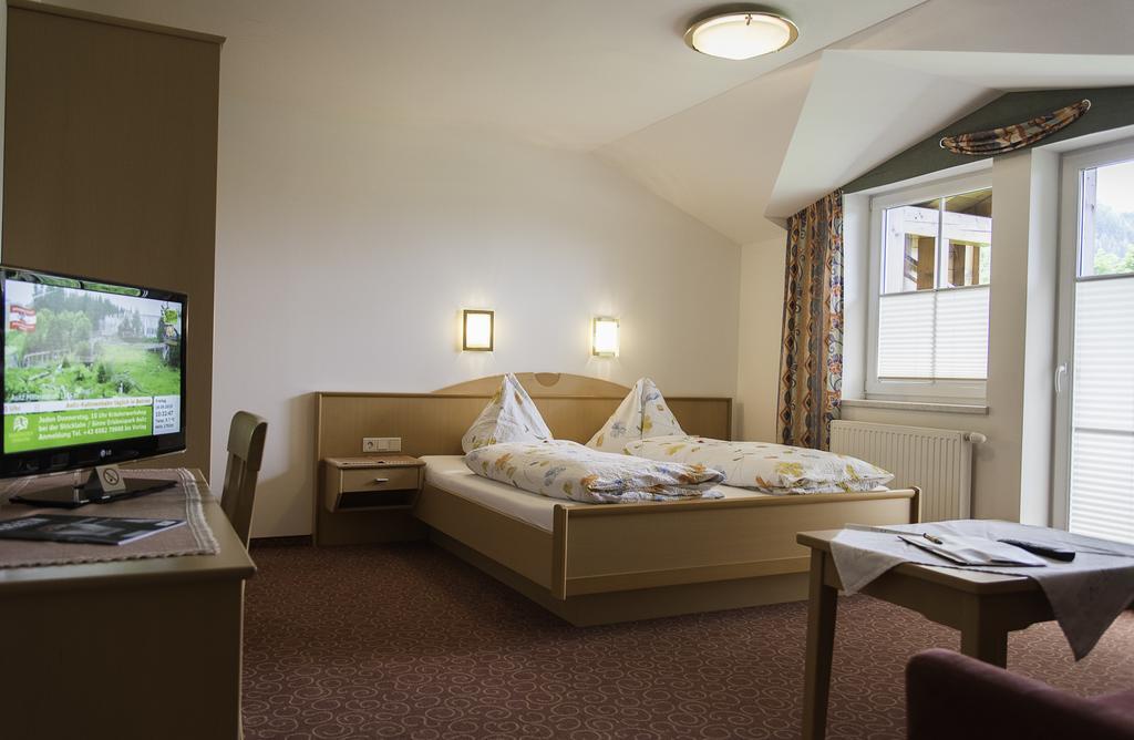 Gasthof Brentwirt Pension Leogang Kamer foto